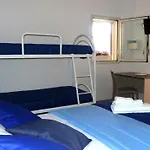 Almare לינה וארוחת בוקר 3*