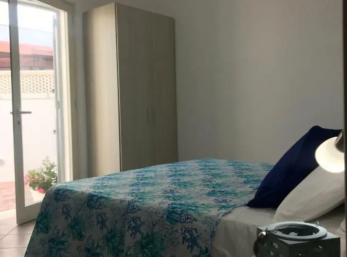 Almare לינה וארוחת בוקר 3*